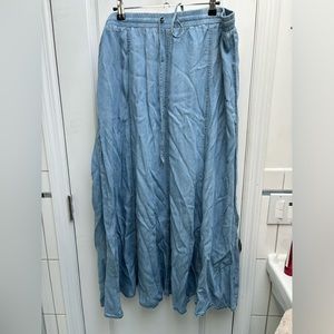 Denim inspired maxi skirt. Soft material